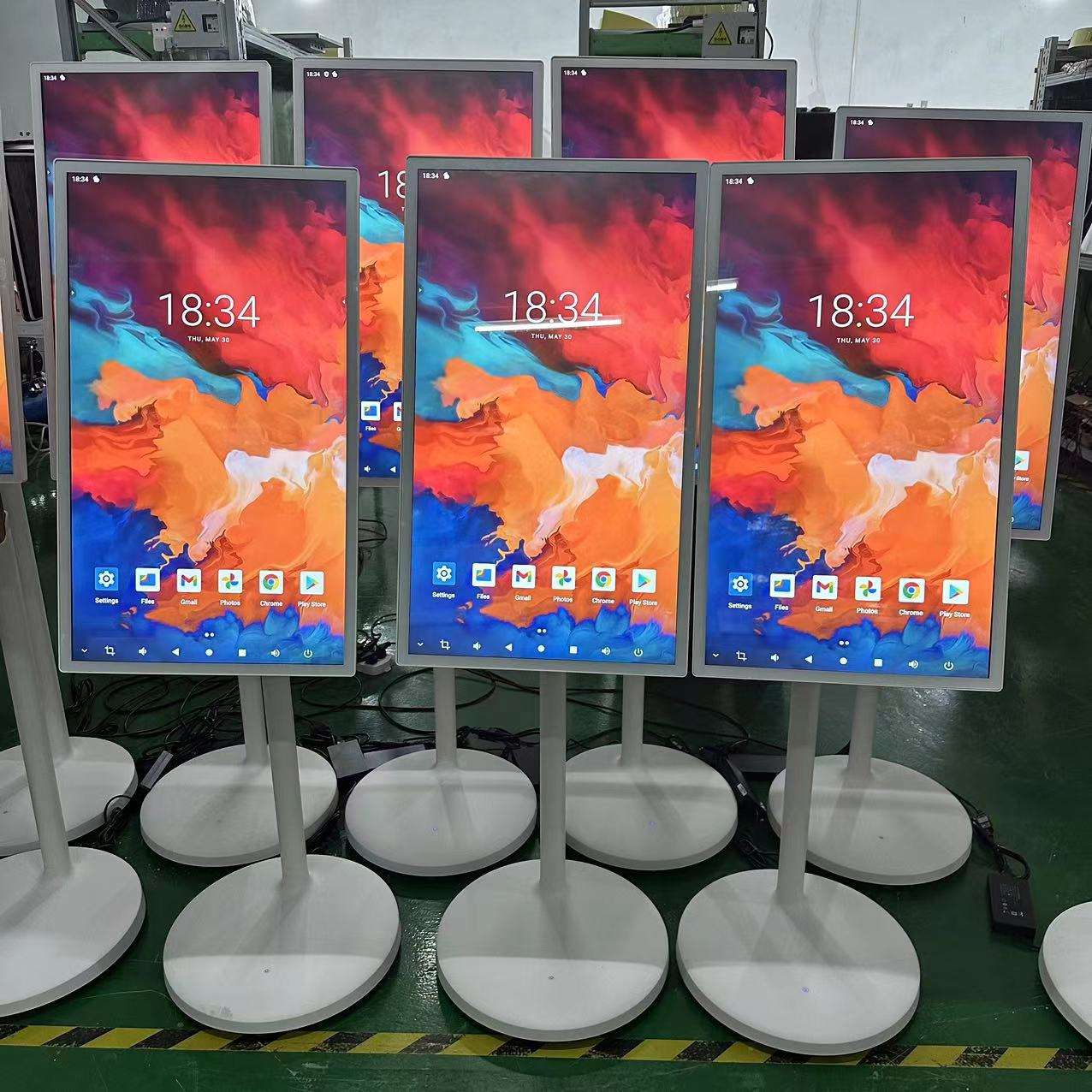 32 Inch Stand Portable Smart Wireless LCD Rotatable Display